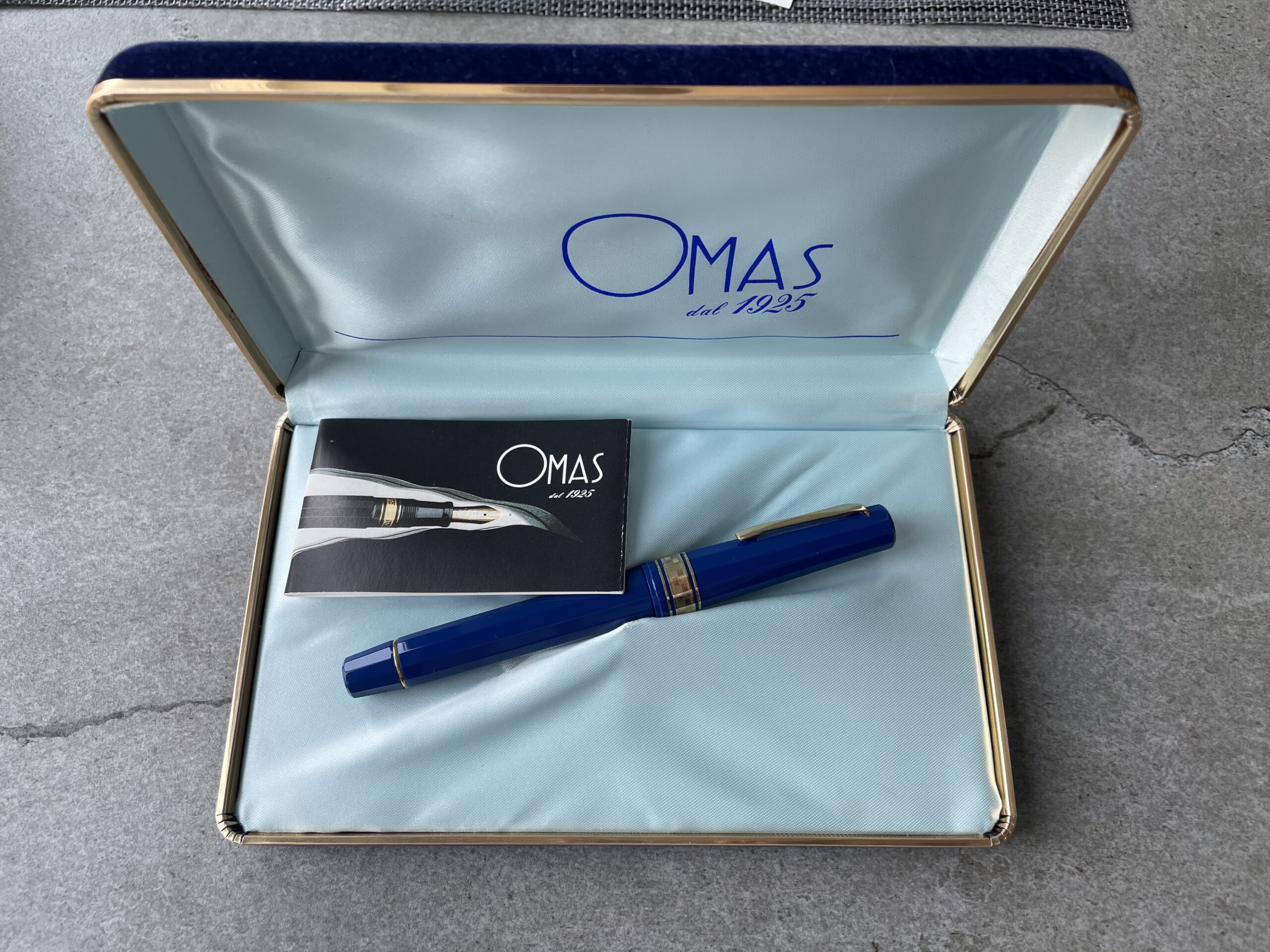 (SOLD) Omas Paragon Italia (Italy) 90 blue fountain pen