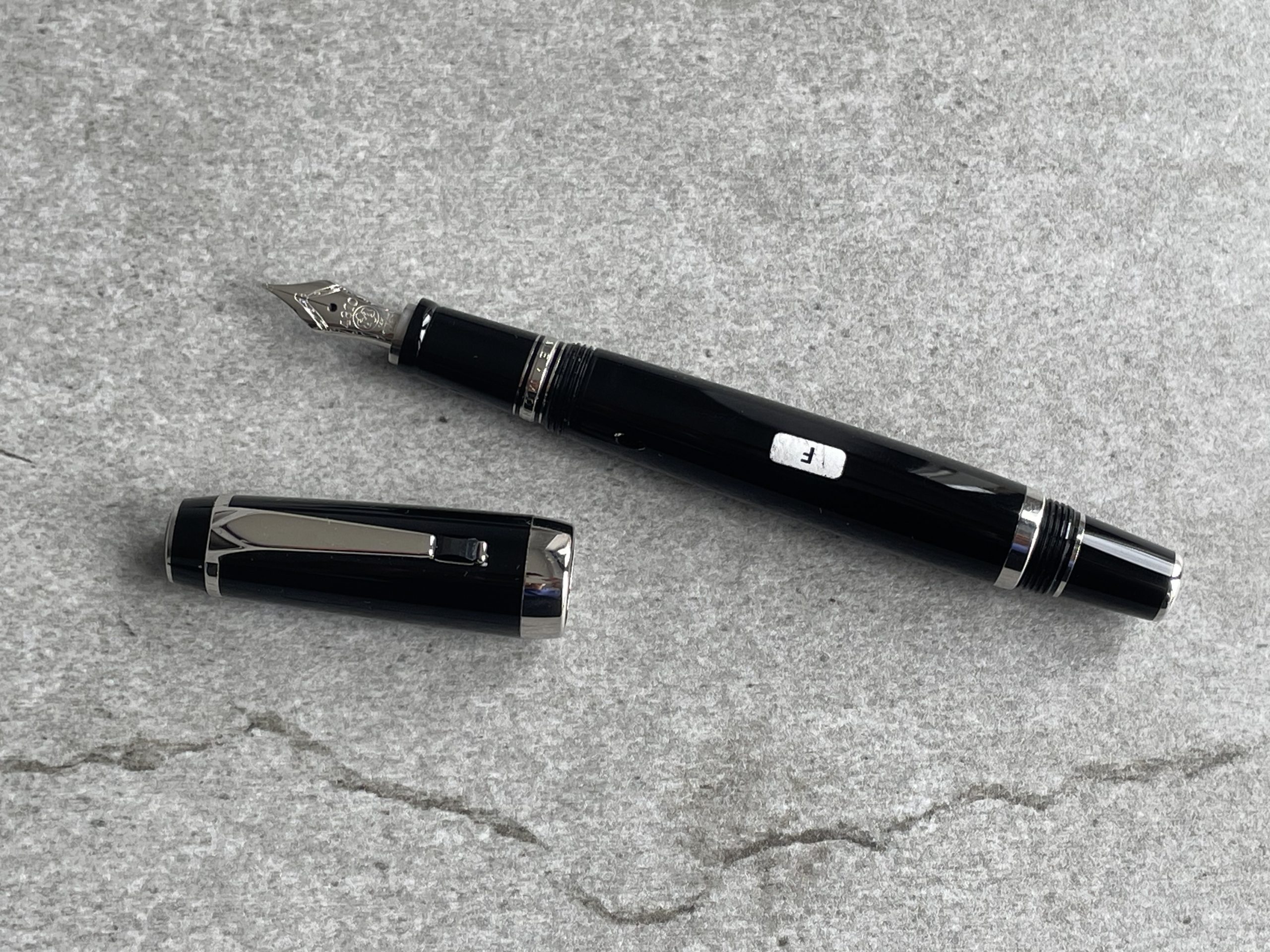 Montblanc Boheme Platinum Plated Black Stone Fountain Pen Midsize