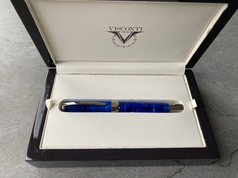 Visconti Opera Master Demo Blue Fountain Pen 18k M Nib
