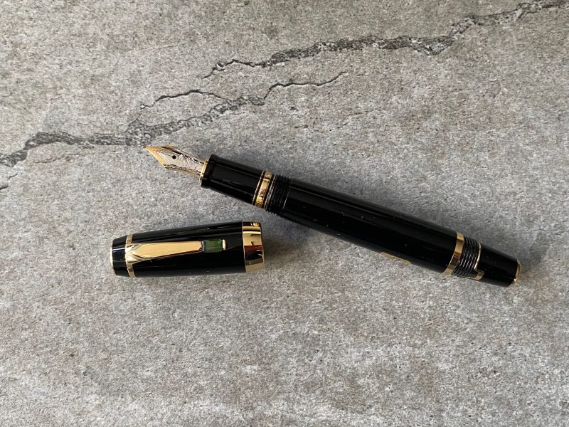 Montblanc Boheme Gold Plated Vert (Green) Stone Fountain Pen